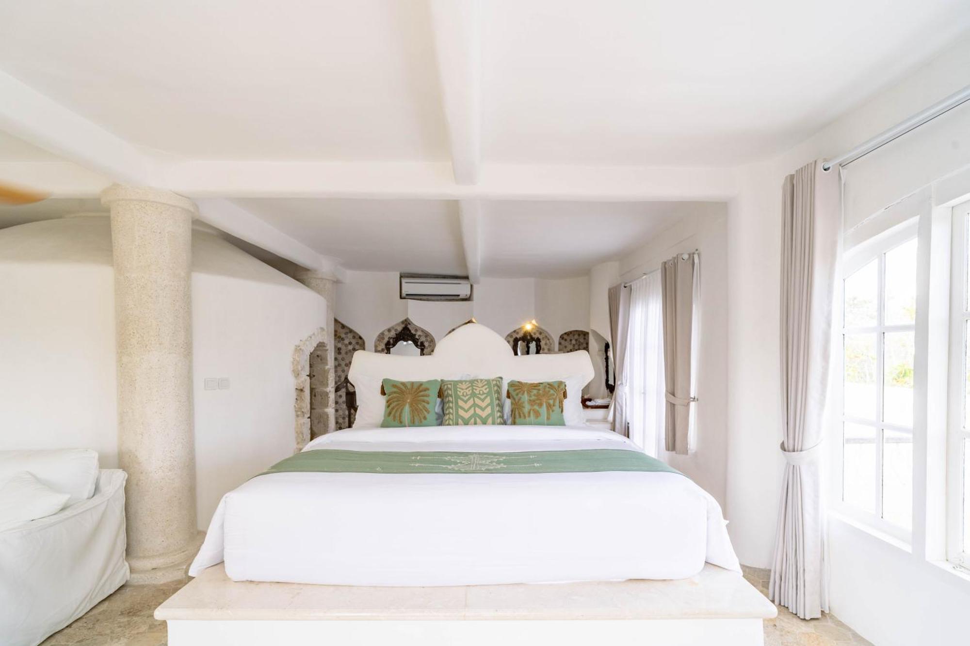 La Santa Rosa Hotel Pecatu  ภายนอก รูปภาพ